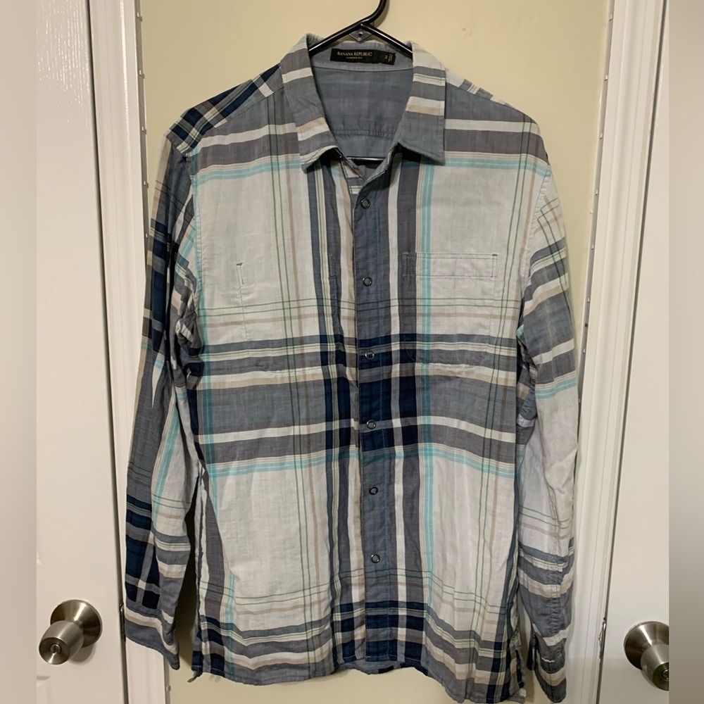 Men’s medium plaid Banana Republic shirt